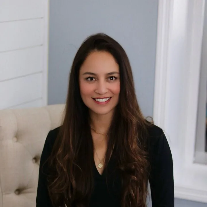 Claudia Hernandez, REALTOR with Coldwell Banker Anabasis Realty